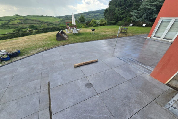 Porcelain Tiled Patio with Limestone Finishes in Killaloe Co. Clare 8.jpeg