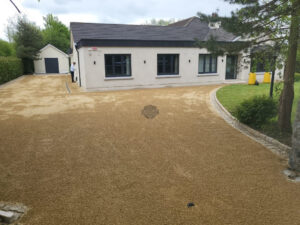 Tar and Chip Driveway with Golden Granite Setts in Monasterevin, Co. Kildare