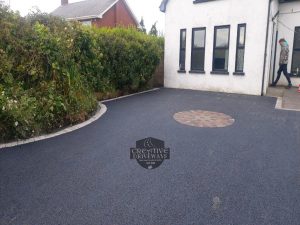 Tarmac Driveway with Barleystone Circular Insert in Limerick