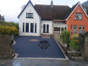 Tarmac Driveway with Barleystone Circular Insert in Limerick